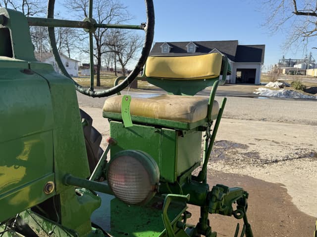 Image of John Deere 70 equipment image 2