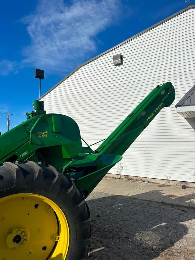 Image of John Deere 70 equipment image 3