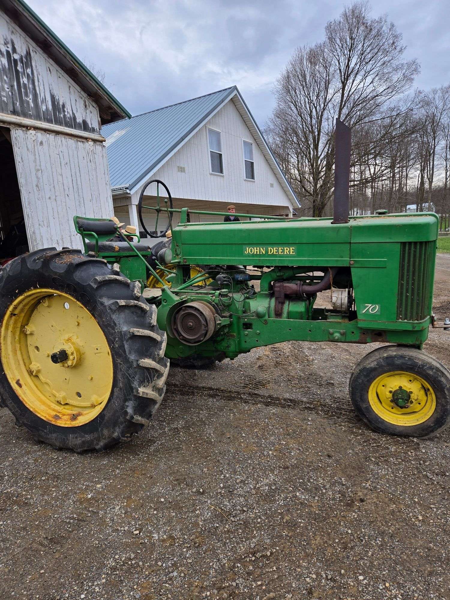 Main image John Deere 70
