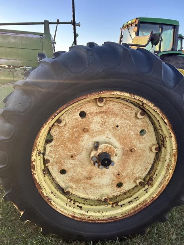 Image of John Deere 70 equipment image 1