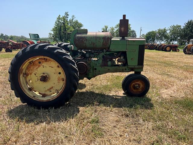 Image of John Deere 70 equipment image 4