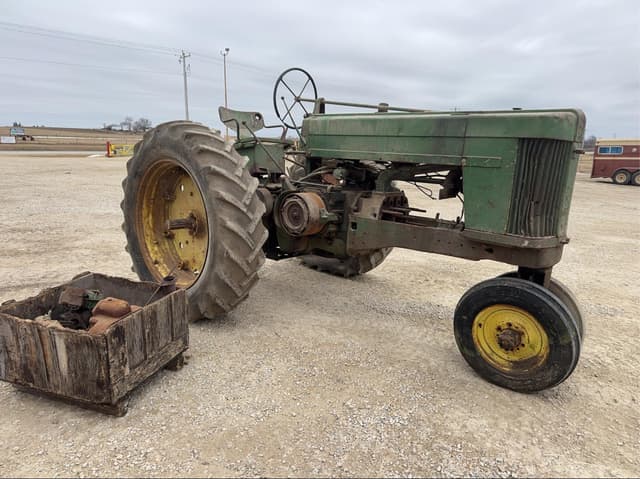 Image of John Deere 70 equipment image 2
