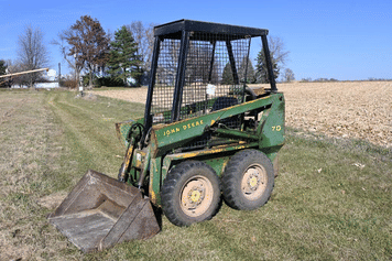 Main image John Deere 70