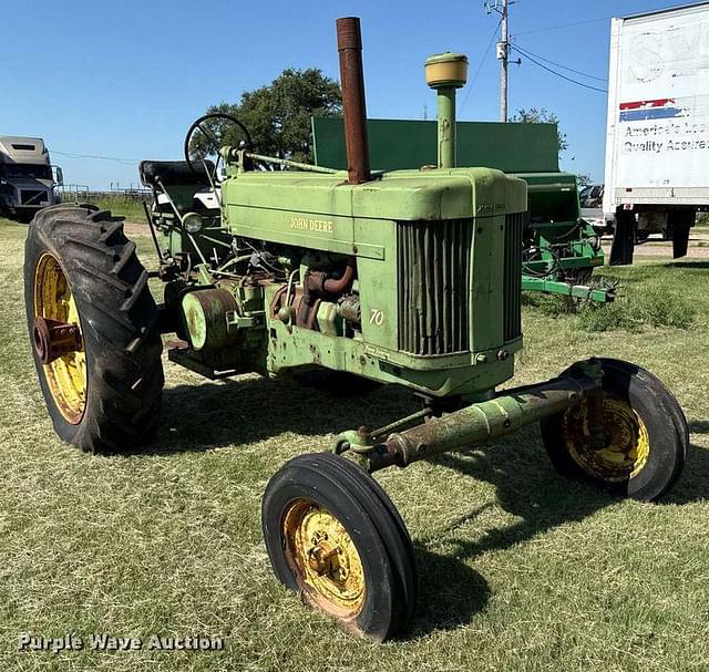Image of John Deere 70 equipment image 2
