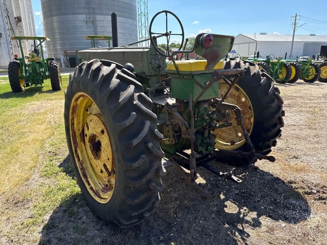 Image of John Deere 70 equipment image 2