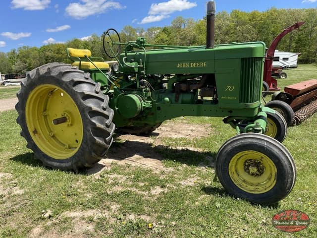 Image of John Deere 70 equipment image 2
