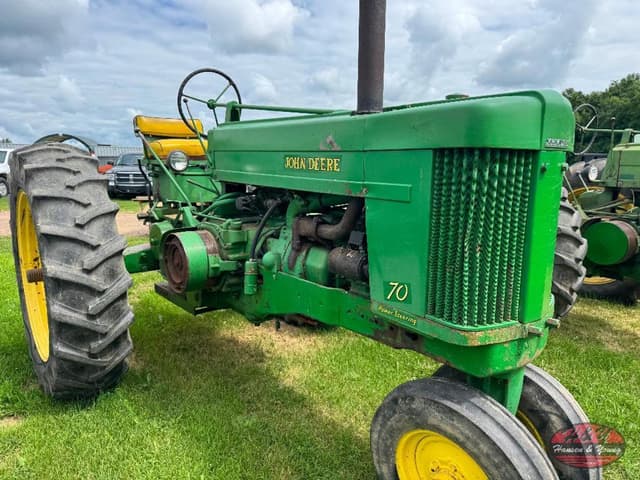Image of John Deere 70 equipment image 1