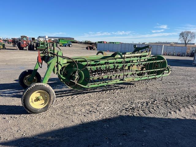 Image of John Deere 700 equipment image 2