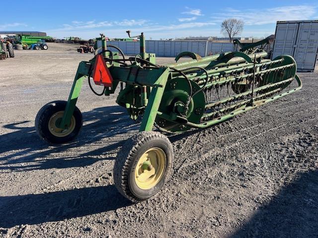 Image of John Deere 700 equipment image 3