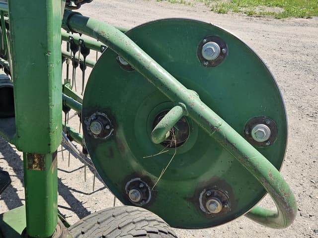 Image of John Deere 700 equipment image 4