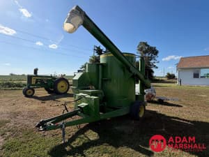 John Deere 700 Image