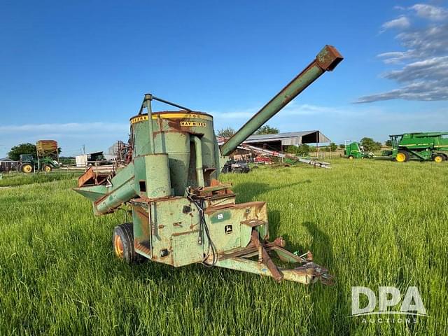 Image of John Deere 700 equipment image 2