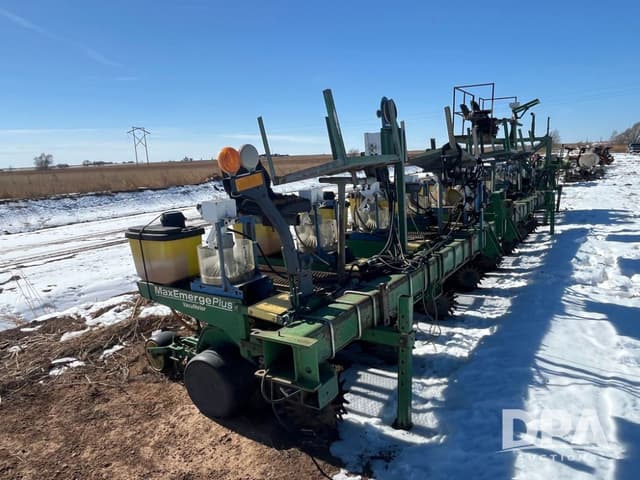 Image of John Deere 1700 equipment image 3