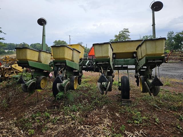 Image of John Deere 7000 equipment image 4