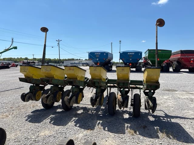 Image of John Deere 7000 equipment image 3