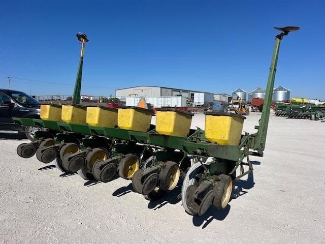 Image of John Deere 7000 equipment image 4