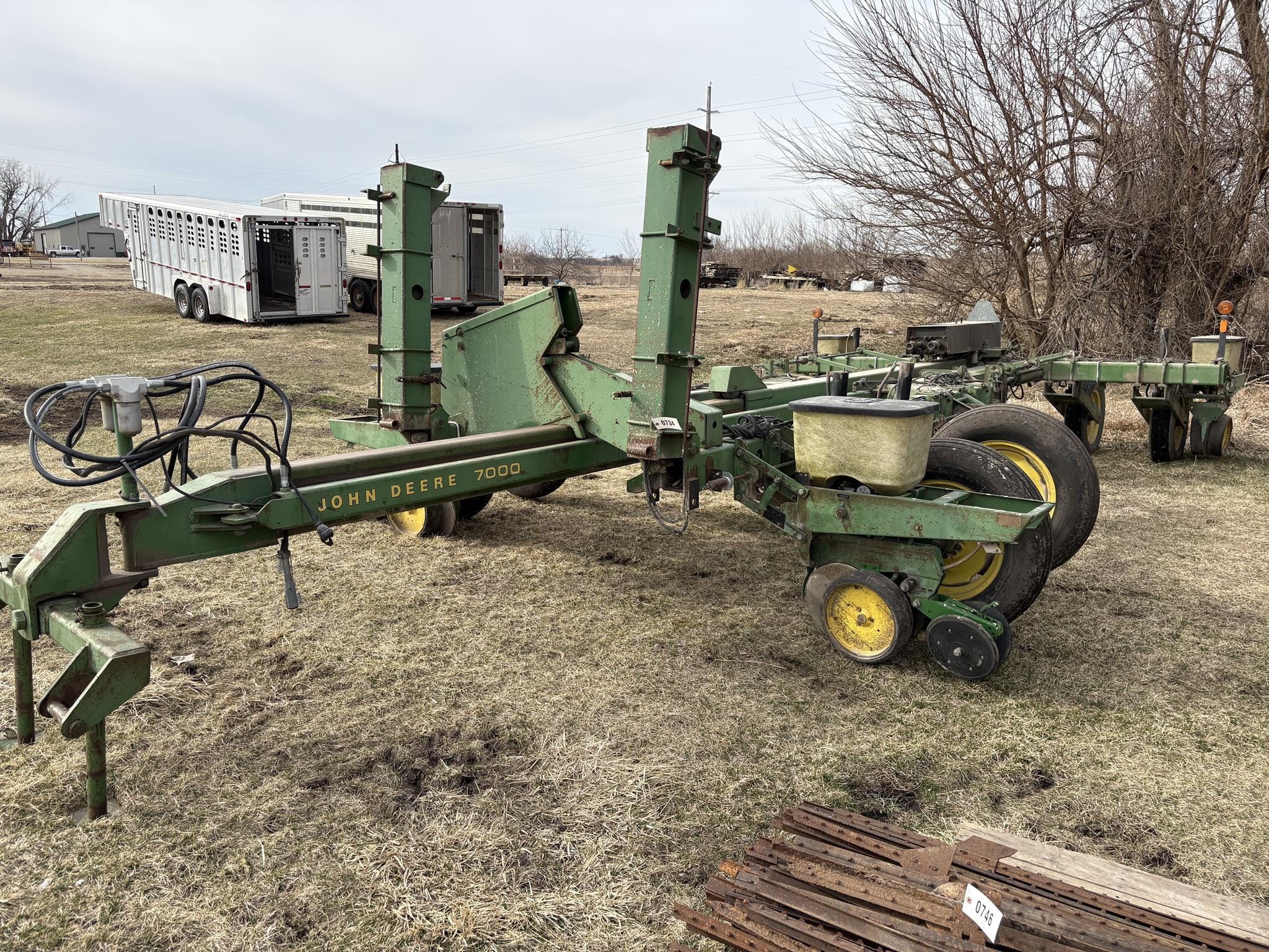 John Deere 7000 Equipment Image0