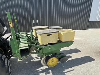 John Deere 7000 Equipment Image0