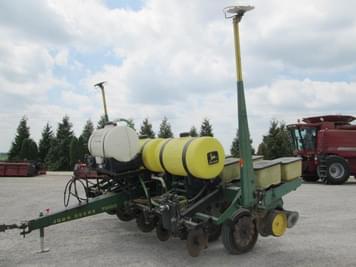 Main image John Deere 7000