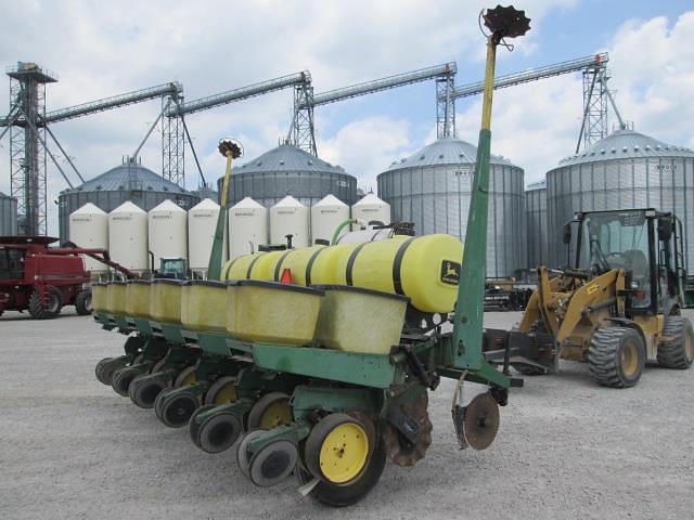 Image of John Deere 7000 equipment image 4