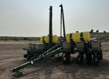 Main image John Deere 7000