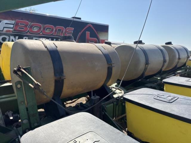 Image of John Deere 7000 equipment image 4