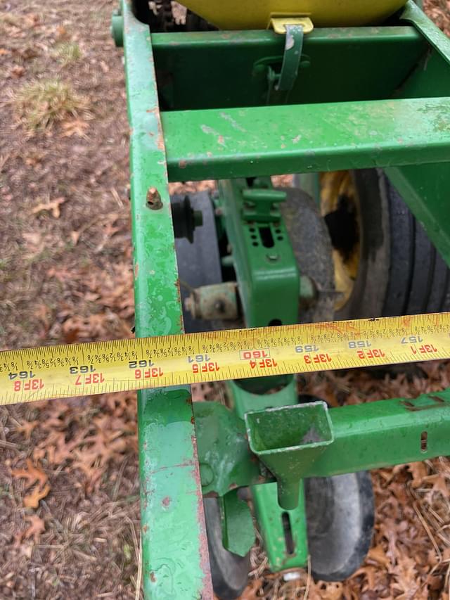 Image of John Deere 7000 equipment image 4