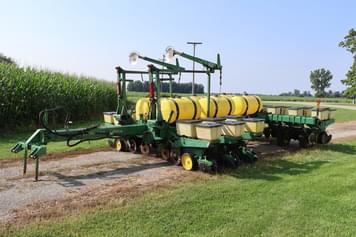 Main image John Deere 7000