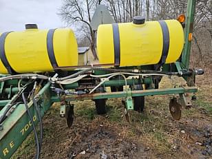 Main image John Deere 7000 13