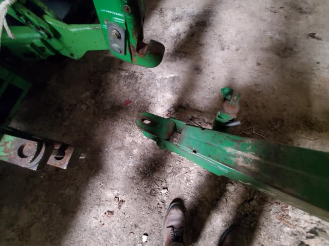 Image of John Deere 7000 equipment image 3