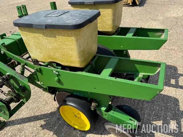 Image of John Deere 7000 equipment image 4