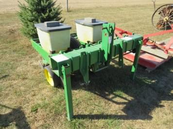 Main image John Deere 7000