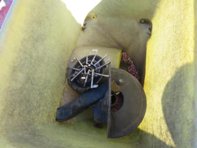 Image of John Deere 7000 equipment image 4