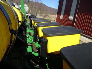 Main image John Deere 7000 17