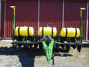 Main image John Deere 7000 4