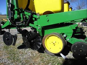 Main image John Deere 7000 9