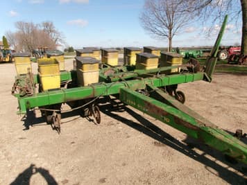 Main image John Deere 7000