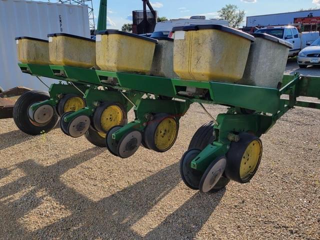 Image of John Deere 7000 equipment image 4