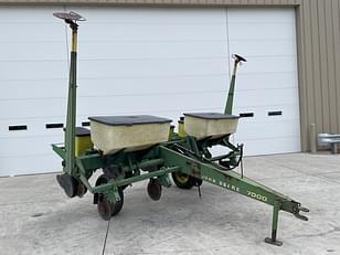 Main image John Deere 7000 0