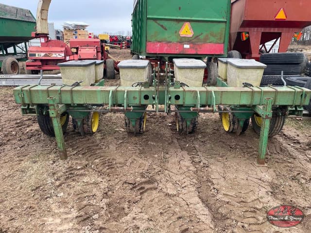 Image of John Deere 7000 equipment image 2