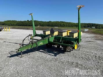 Main image John Deere 7000
