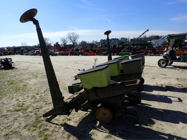 Image of John Deere 7000 equipment image 3