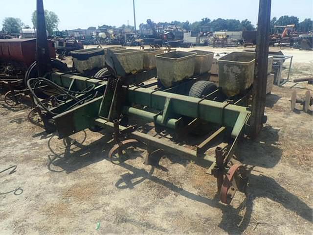 Image of John Deere 7000 equipment image 3