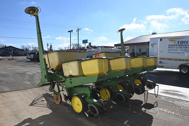 Image of John Deere 7000 equipment image 4