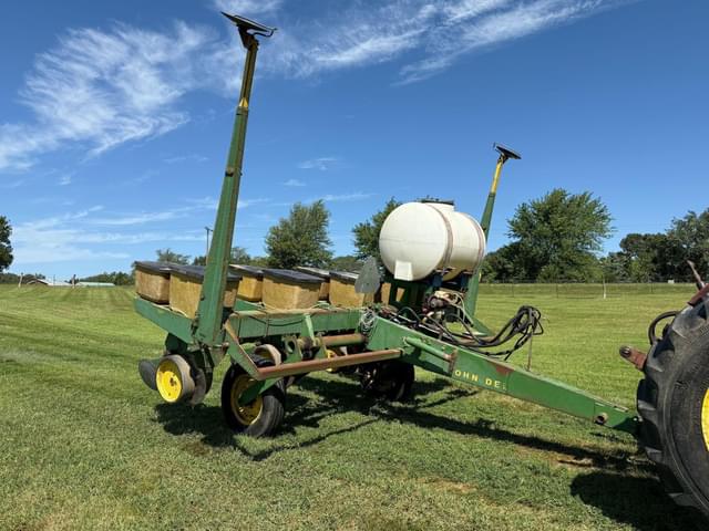 Image of John Deere 7000 equipment image 4