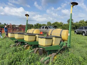 John Deere 7000 Image
