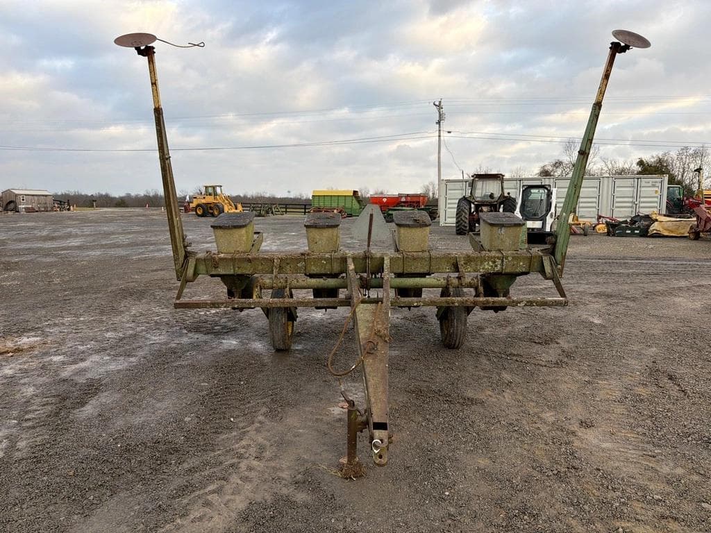 Image of John Deere 7000 Primary image