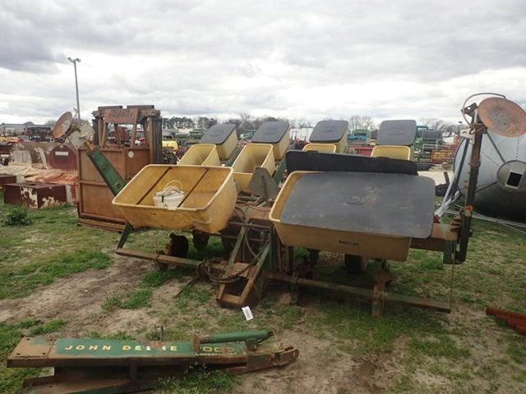 Main image John Deere 7000