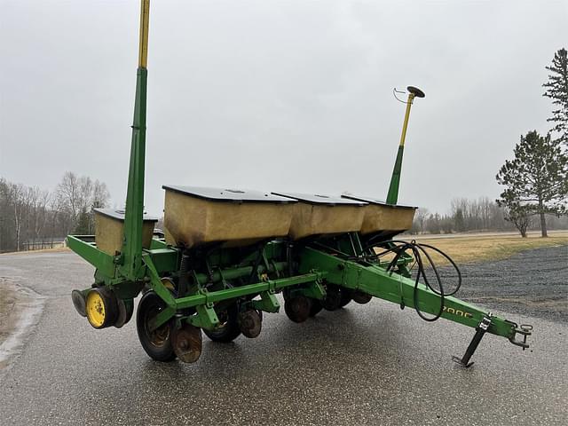 Image of John Deere 7000 equipment image 3