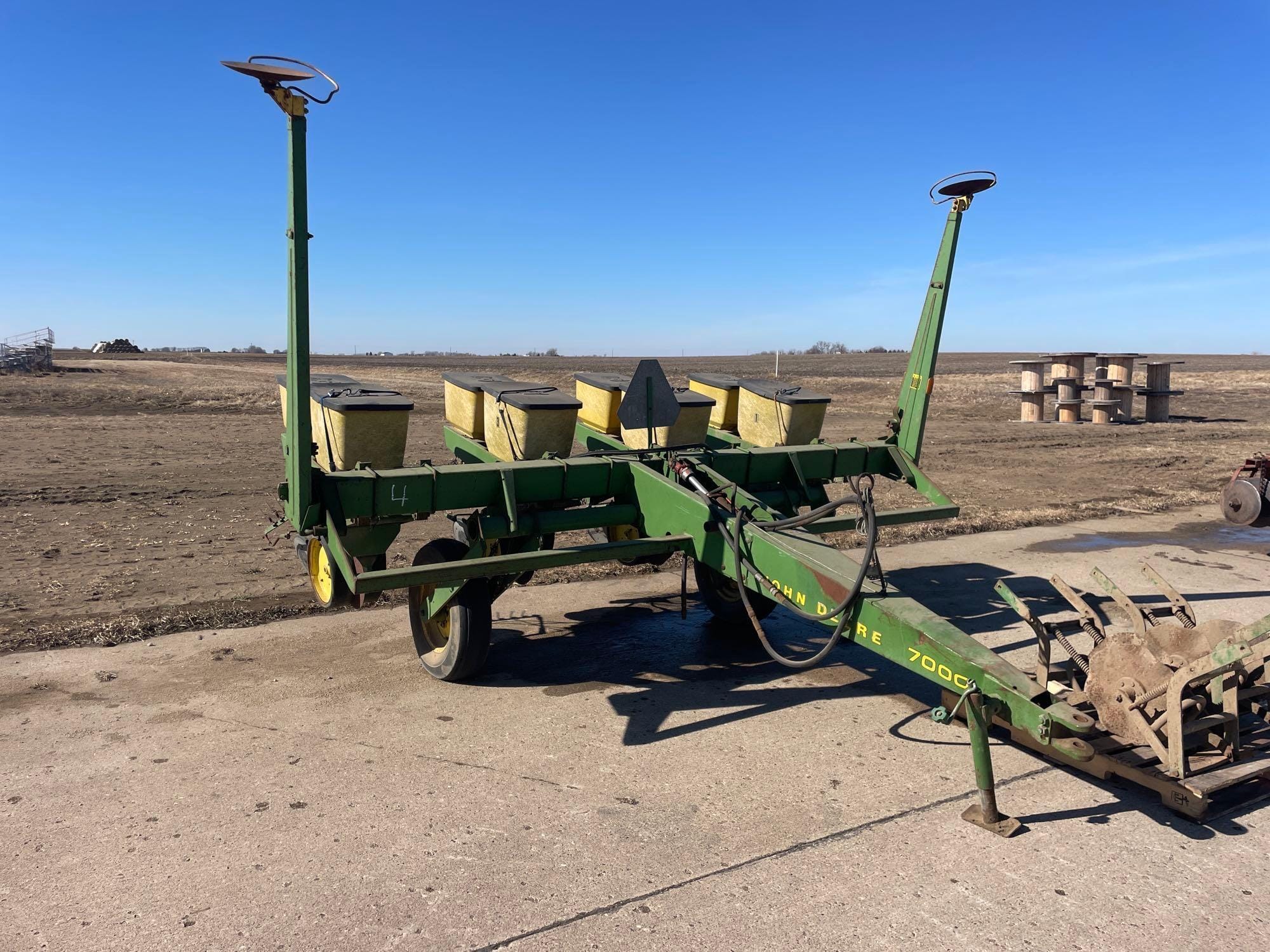 John Deere 7000 Equipment Image0